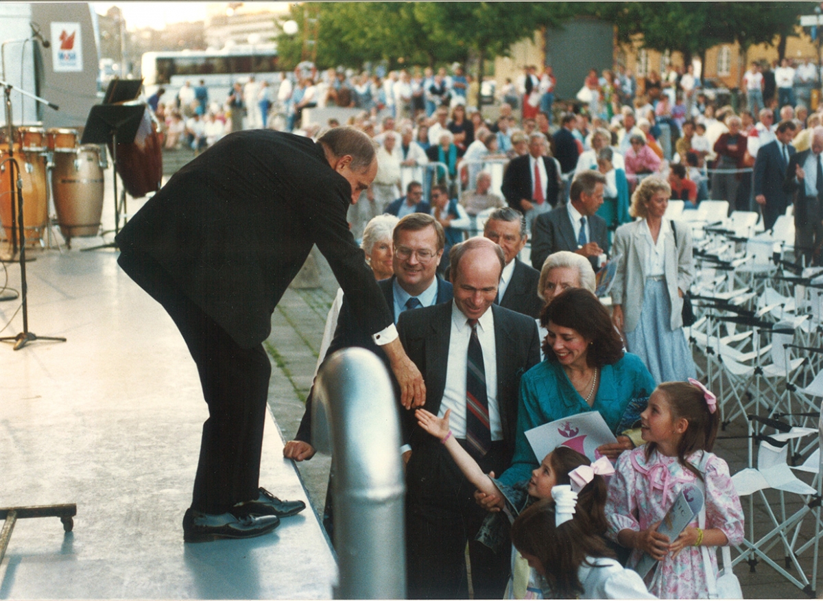 Stockholm, greeting U. S. Ambassador’s family, 1989