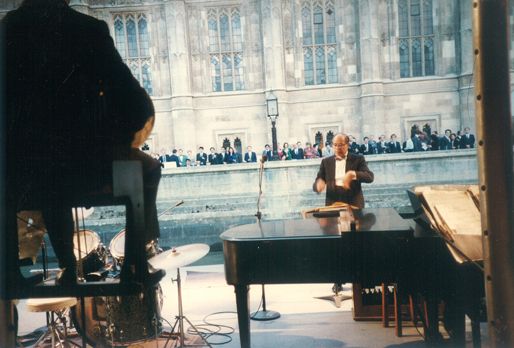 London, in front of Parliament, 1989